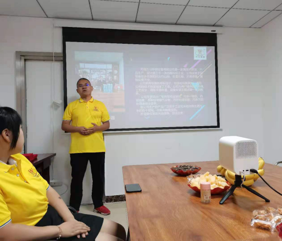 河南萬川環保設備有限公司2021年(nian)上(shang)半年錶彰大會