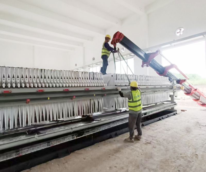 四川自貢工地雙節施工忙,堅(jian)守崗位獻(xian)力量