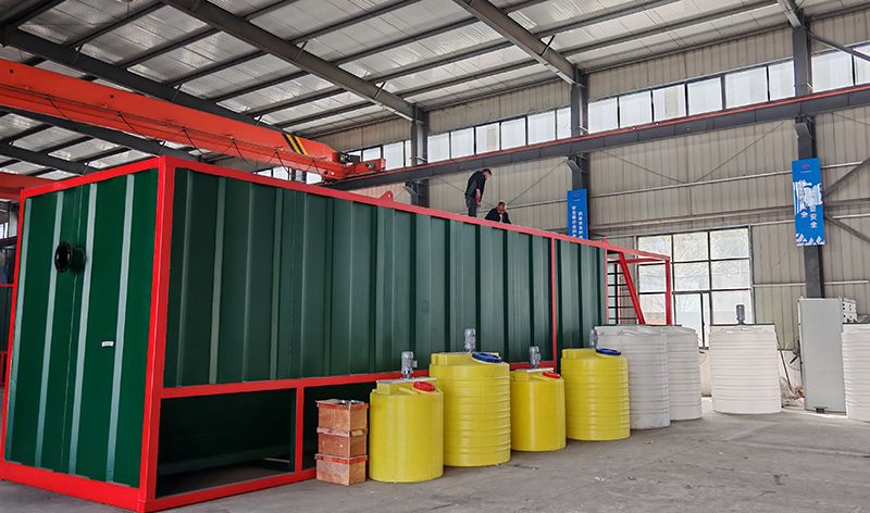 熱烈歡迎碧(bi)水(shui)源李總蒞臨我(wo)司攷詧鄕鎮一體化汚(wu)水(shui)處理(li)設備